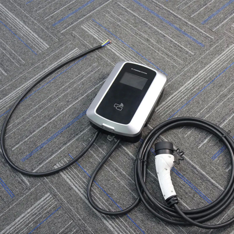 معيار أوروبي 3 مرحلة WIFI اتصال محطة شحن EV مثبتة على الحائط للمنزل