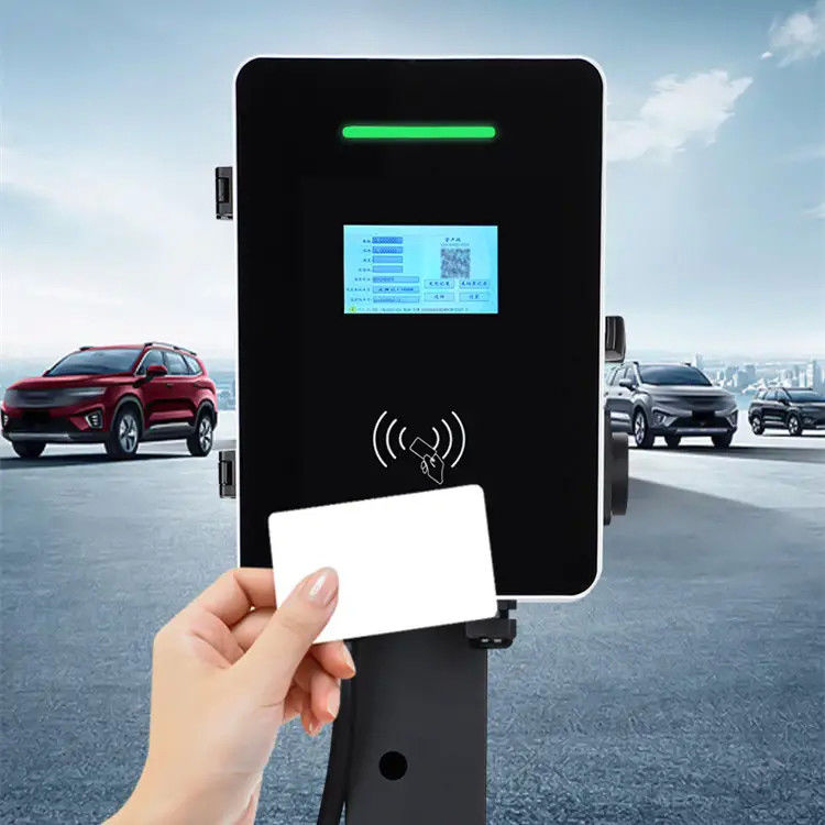 نوع 2 بنادق مزدوجة 5 متر كابل مثبت على الحائط محطة شحن EV شاشة LCD