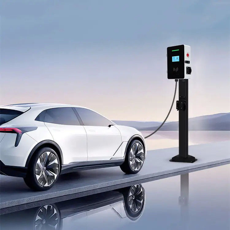 بندقية واحدة نوع2 7 كيلوواط محطة شحن EV مثبتة على الحائط شاشة LCD